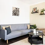Zentrale Lage - Cy Διαμέρισμα