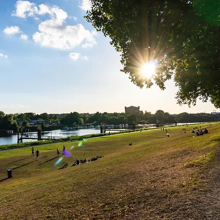Zentrale Lage - Cy Apartment *