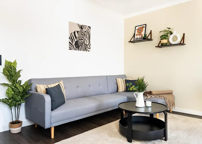 Zentrale Lage - Cy 公寓