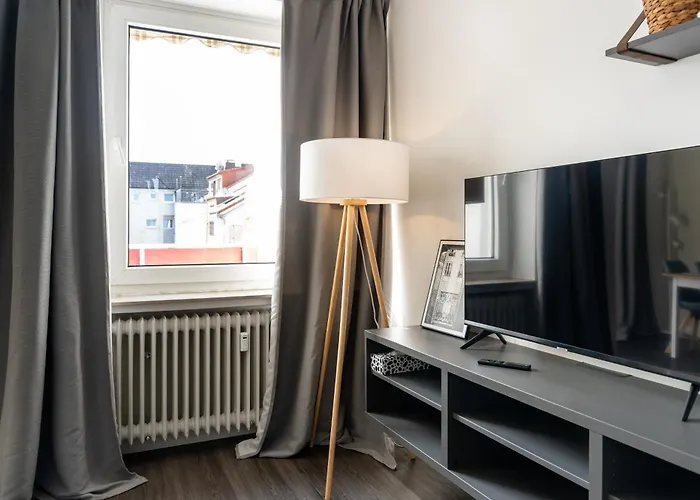 Zentrale Lage - Cy 公寓